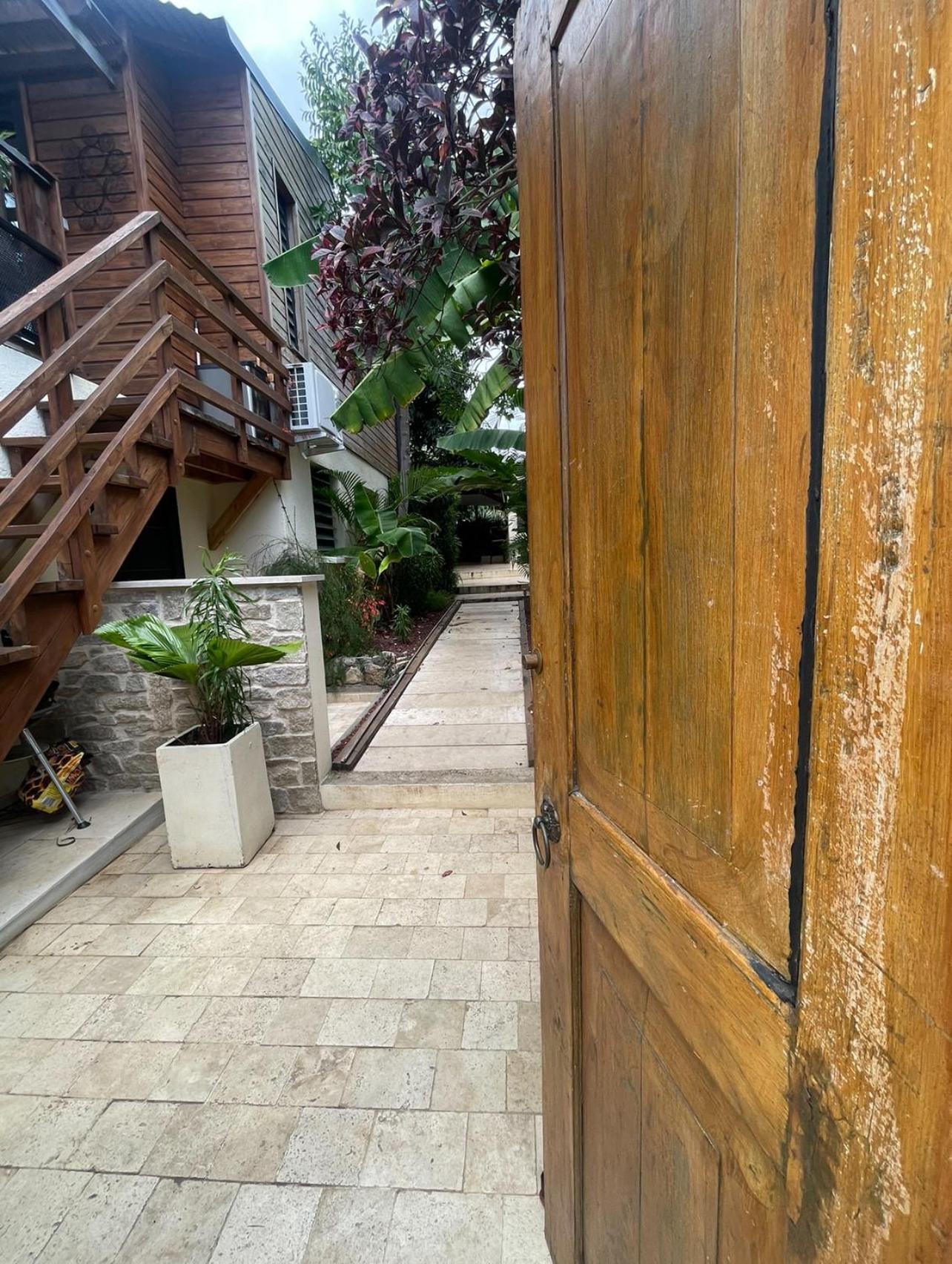 Case A Roches Saint-Gilles-les-Bains Exterior foto